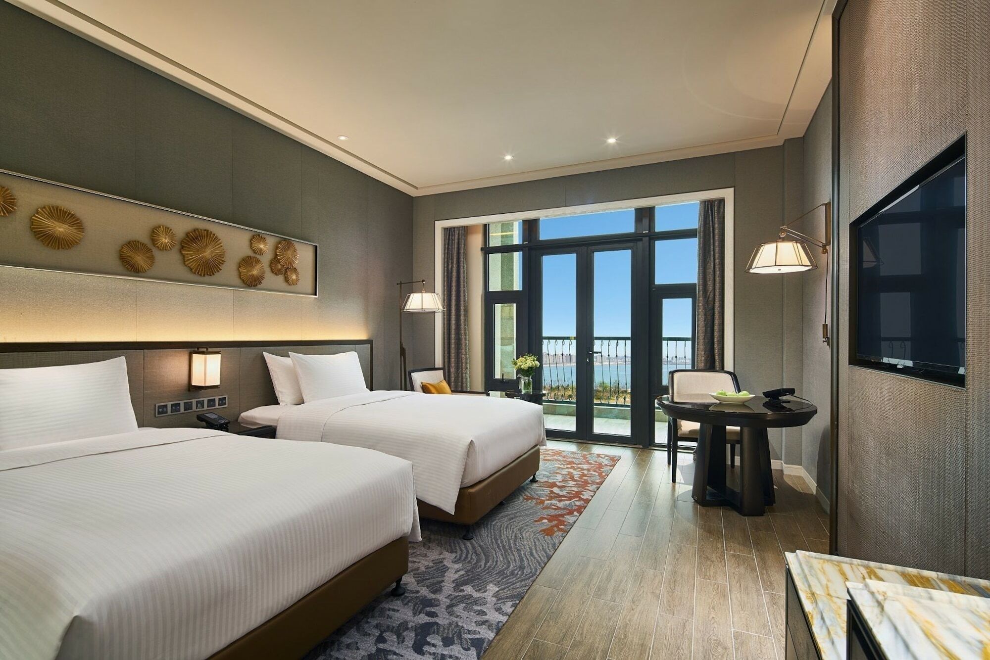Wanda Realm Qingdao Movie Metropolis Hotel Exterior photo